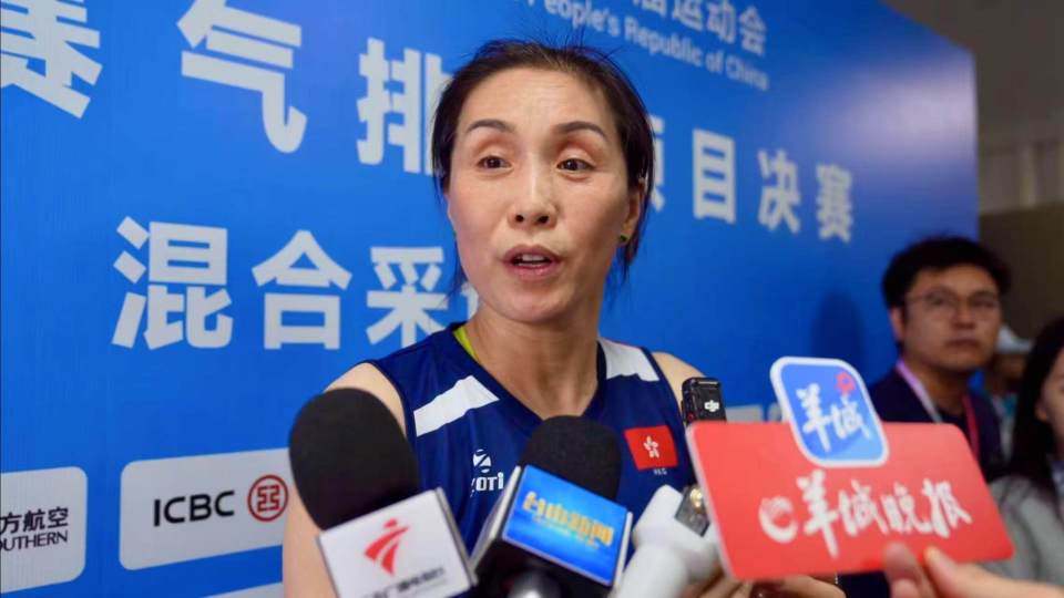 六会去周边, 独臂大哥